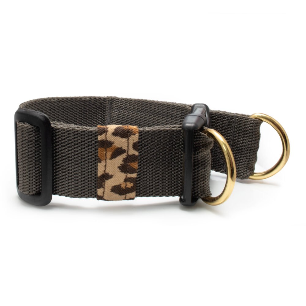 Essentials, Wilderness – Adjustable Oversized Dog Collar.